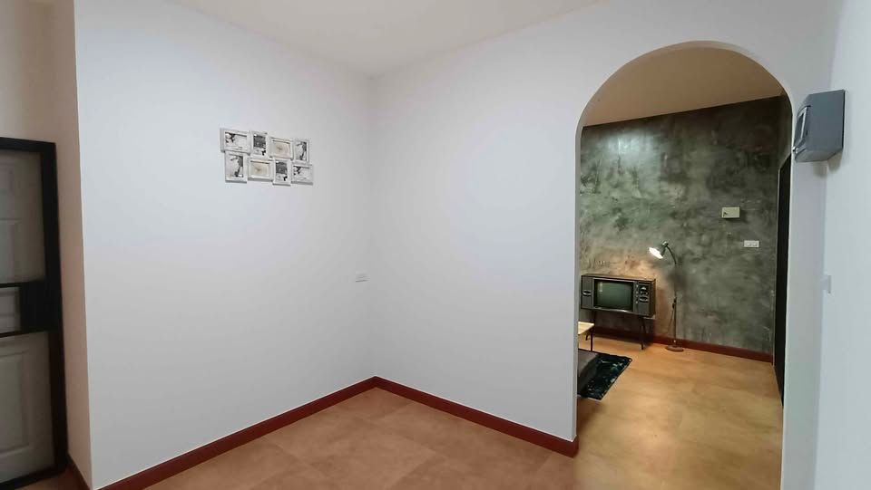 3 卧室 独立房屋 出售 在  - Image 6