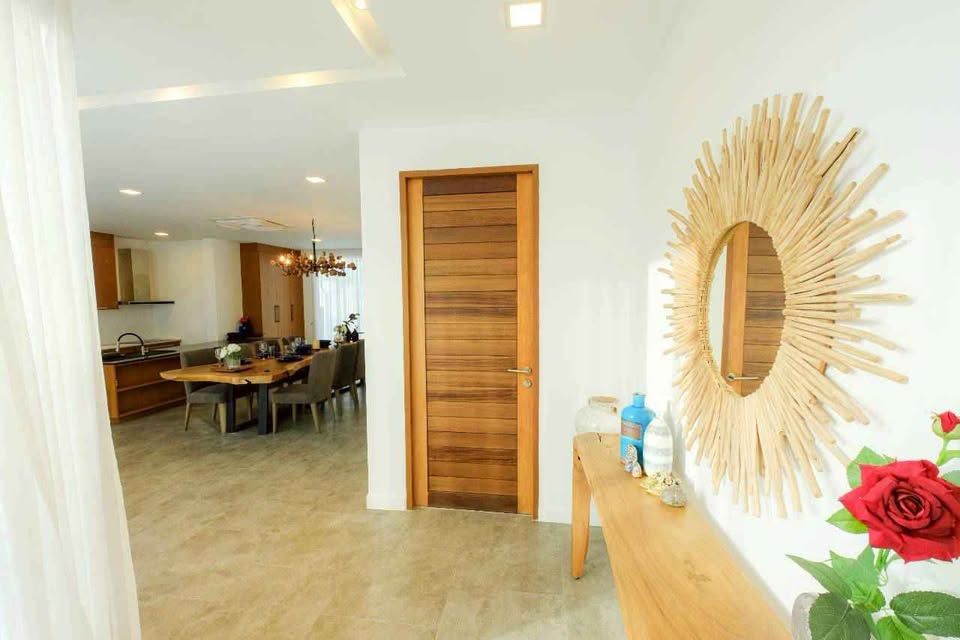 5 卧室 独立房屋 出租 在  - Image 10