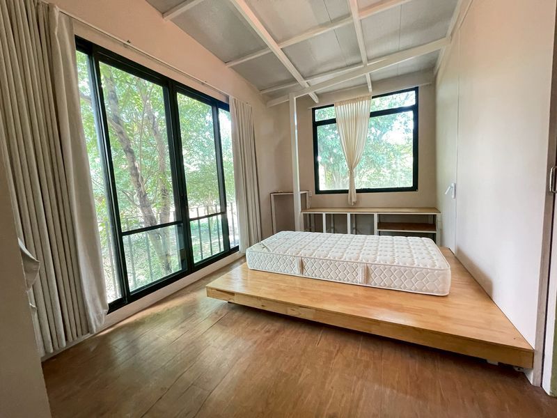 7 卧室 独立房屋 出售 在  - Image 13