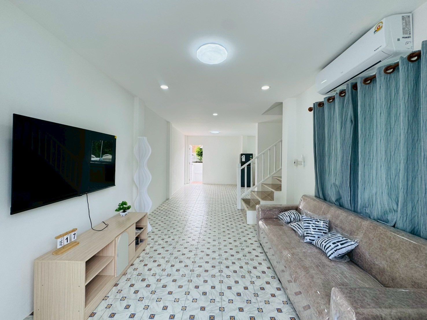 uploads/fd6bd717-700b-4a1c-8bbd-e097bbce9e68/d4d14d70-ae61-4e45-9764-4893daa9c278