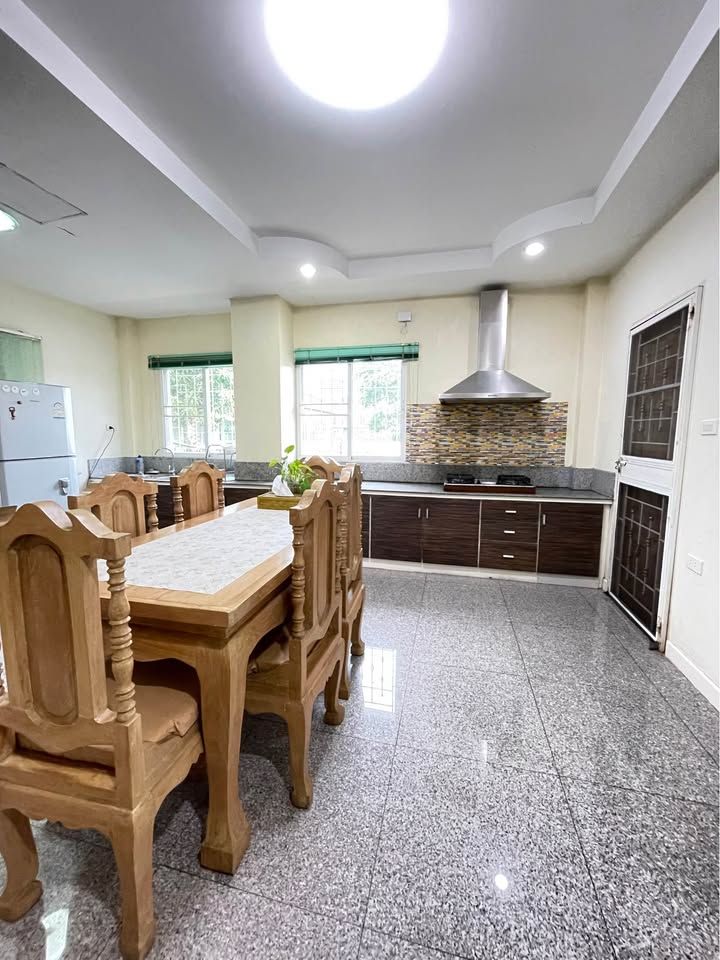 uploads/fd6bd717-700b-4a1c-8bbd-e097bbce9e68/d8d0544e-5f66-4a76-a933-d3efe292bd09