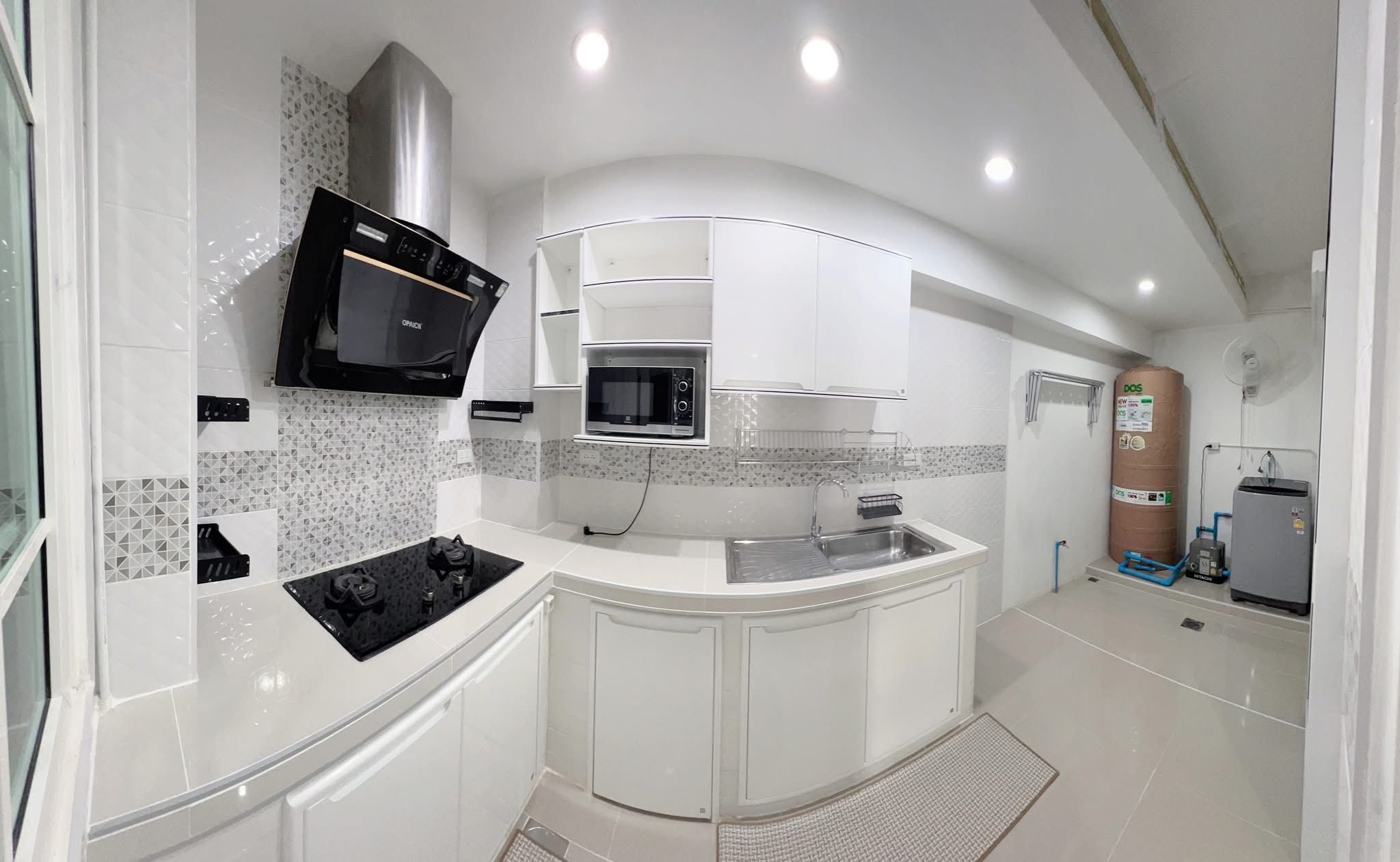 4 卧室 联排别墅 出租 在  - Image 11