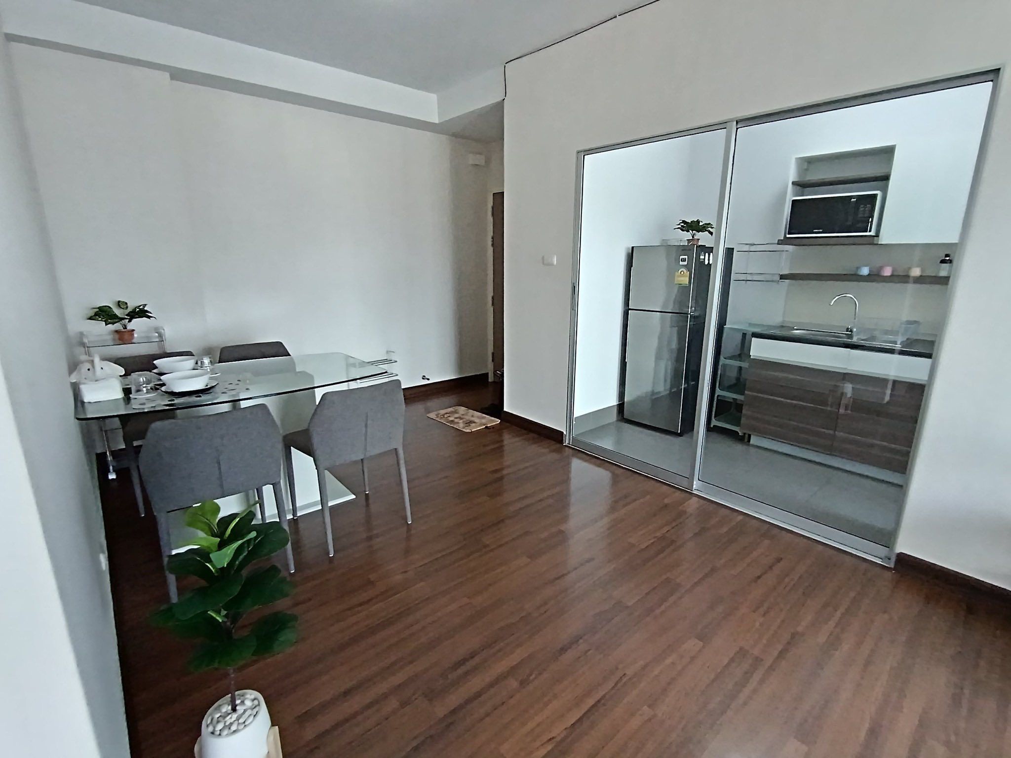 2 卧室 公寓 出租 在  - Image 6