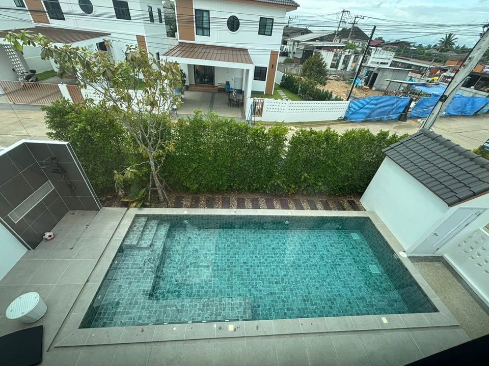 4 卧室 独立房屋 出租 在  - Image 3