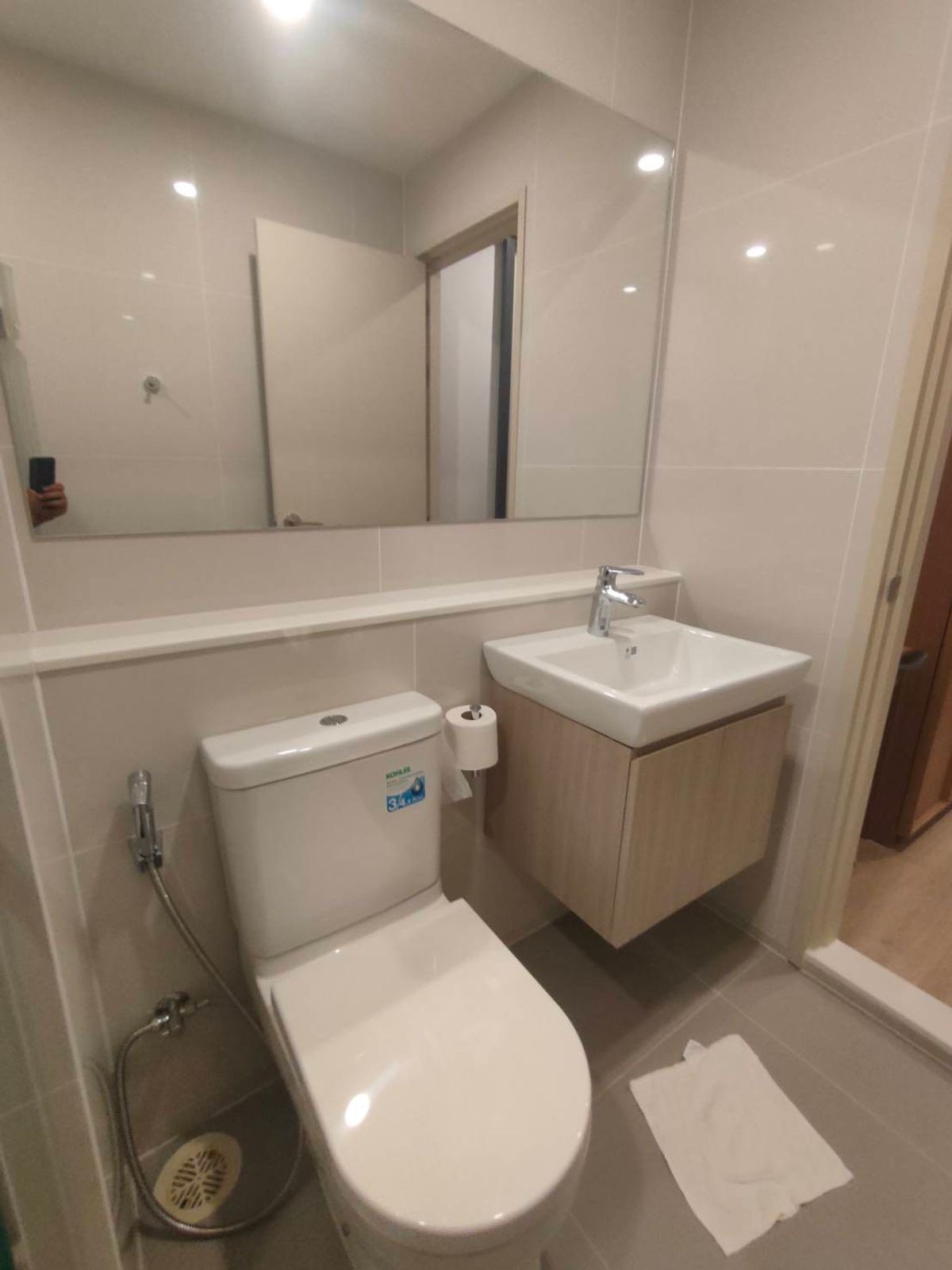 1 卧室 公寓 出租 在  - Image 5