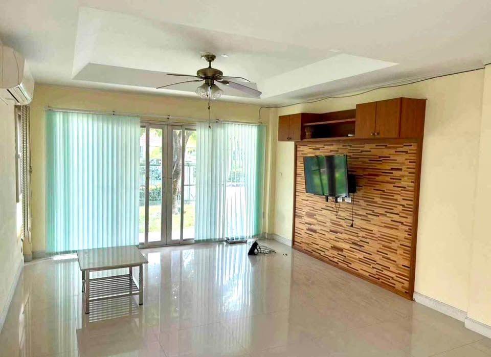 uploads/fd6bd717-700b-4a1c-8bbd-e097bbce9e68/e14278b3-ca2b-44cf-9d57-fd7890cec1df