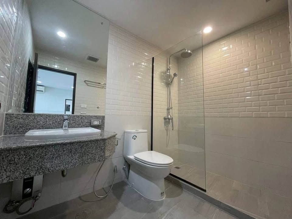 Sathorn House - Image 7