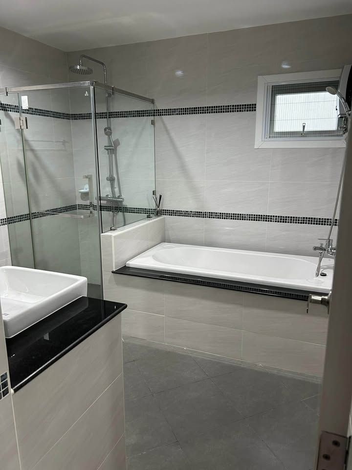 uploads/fd6bd717-700b-4a1c-8bbd-e097bbce9e68/e25b15bf-bac8-4975-92b9-2fc2269640f2