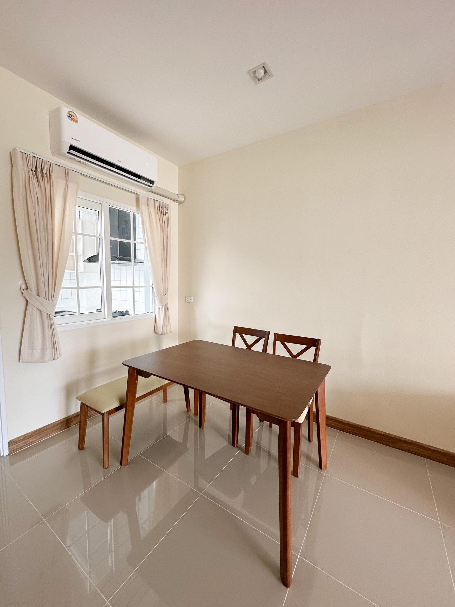 uploads/fd6bd717-700b-4a1c-8bbd-e097bbce9e68/e295709d-326d-4310-b8c8-695f5d3c9a92