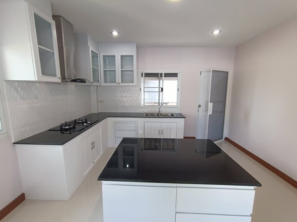 uploads/fd6bd717-700b-4a1c-8bbd-e097bbce9e68/e532271e-85aa-4dad-aba6-0af9aea916d1