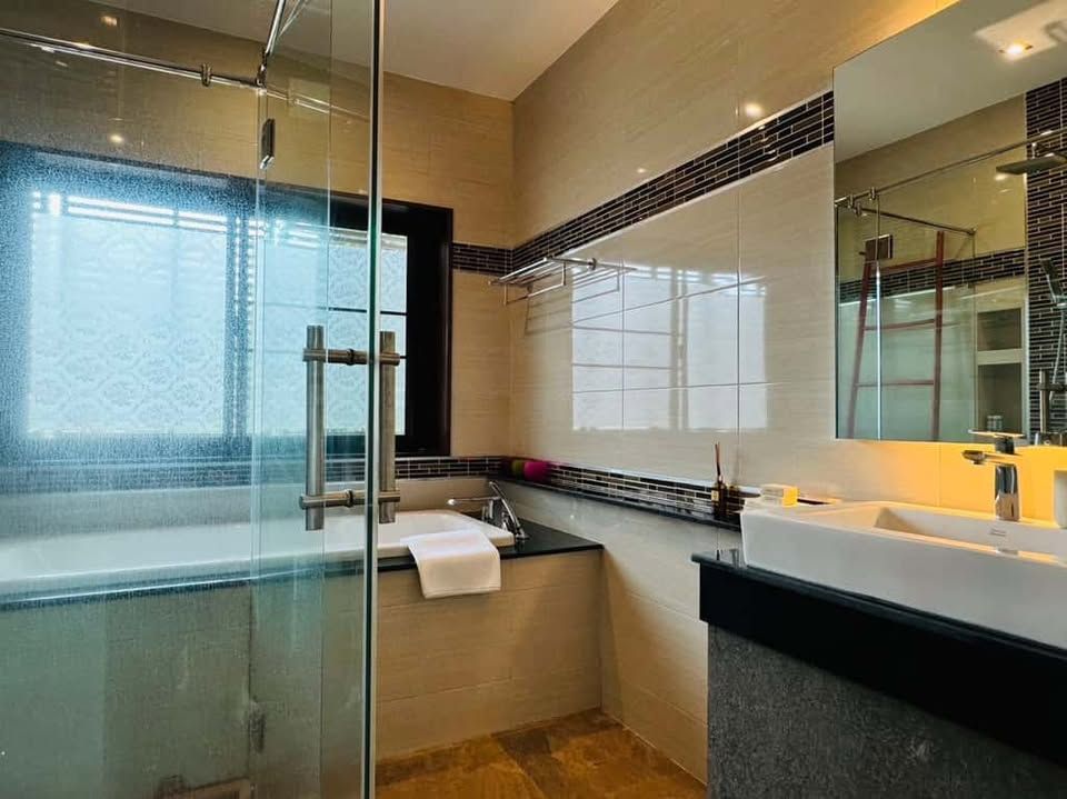 5 Bedroom House For Sale in Tha Wang Tan, Saraphi, Chiang Mai - Image 14