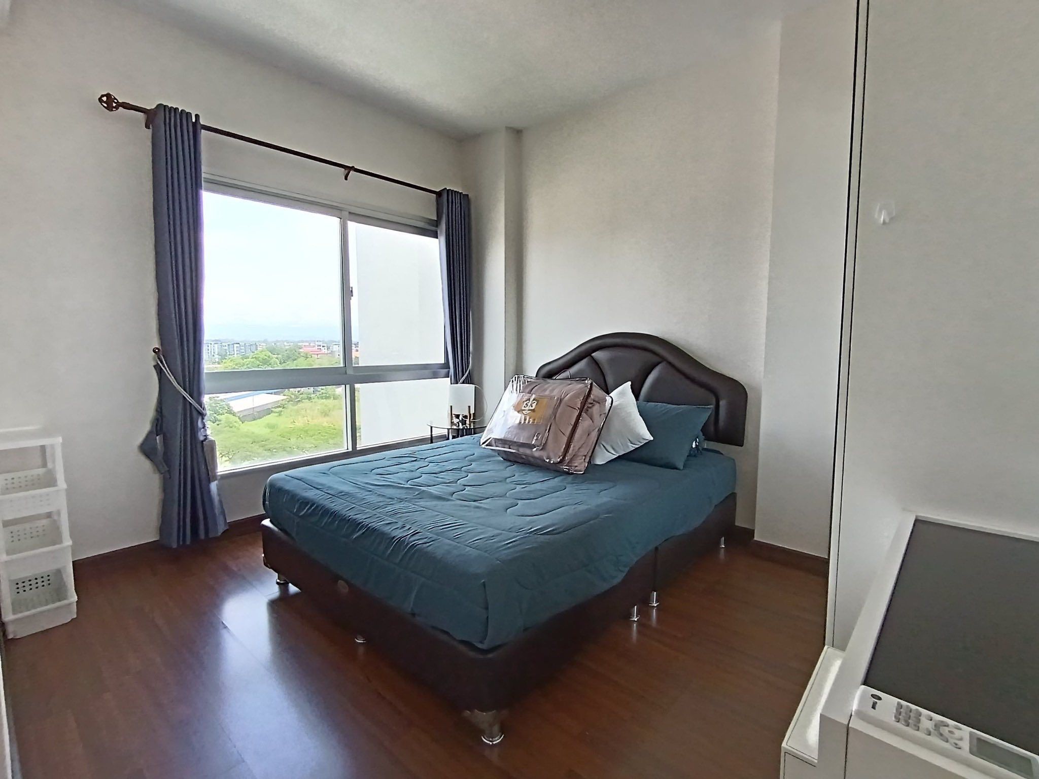 2 卧室 公寓 出租 在  - Image 12