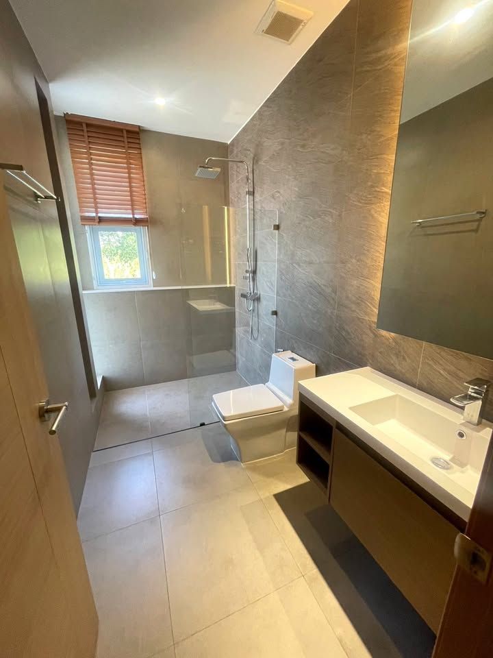 uploads/fd6bd717-700b-4a1c-8bbd-e097bbce9e68/e7a27930-3412-4578-bb51-bc244f2a9f0a