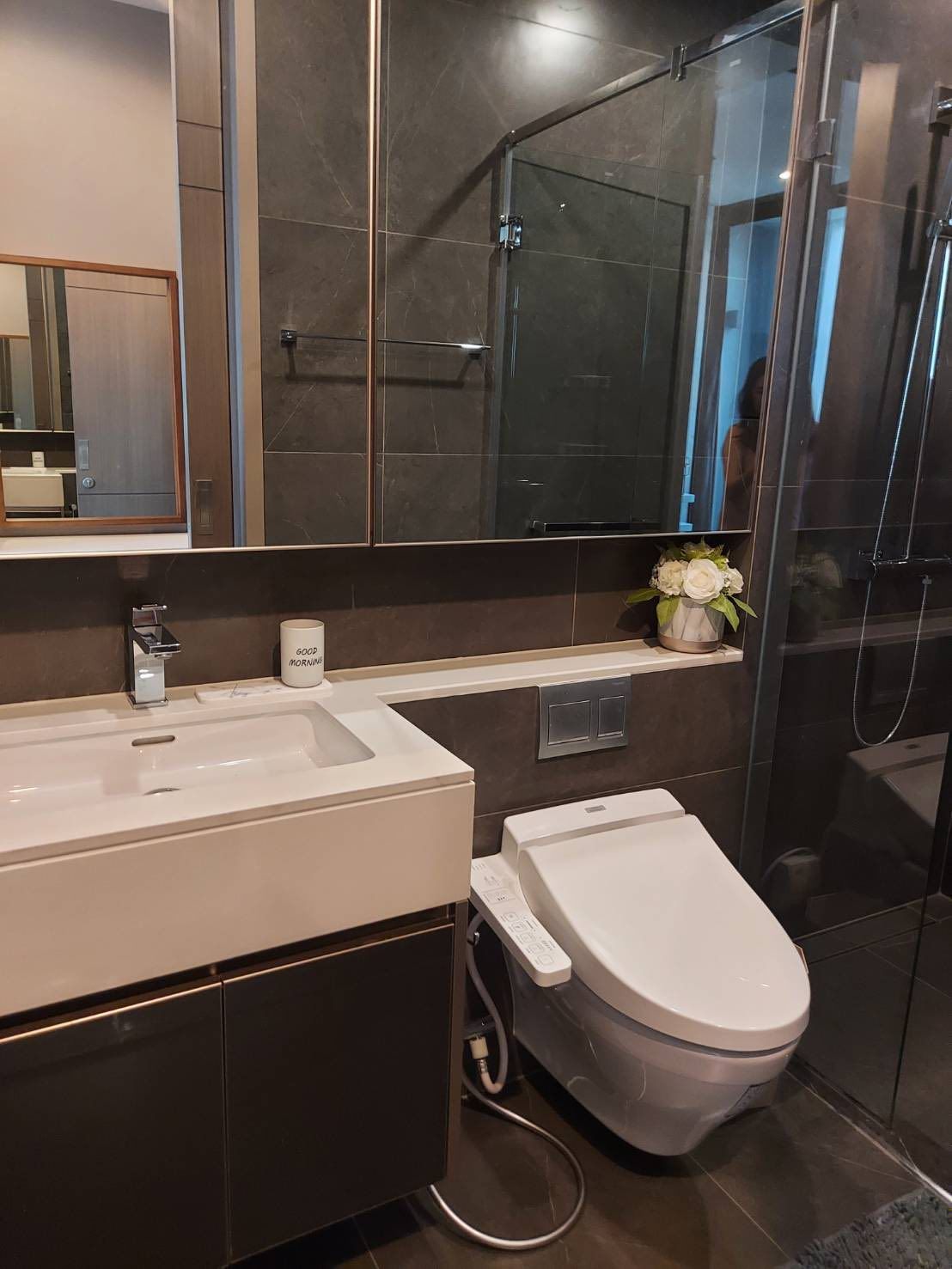 1 卧室 公寓 出租 在  - Image 6