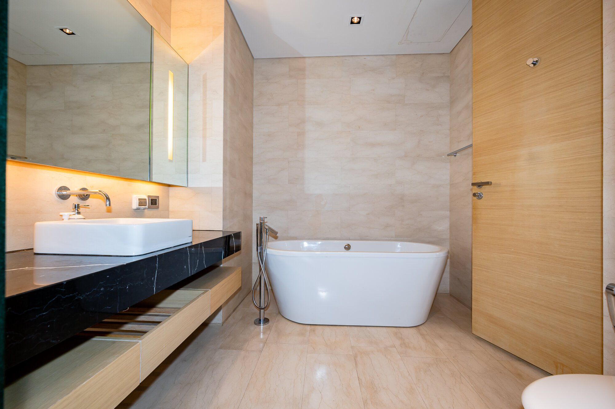 Saladaeng Residences - Image 12