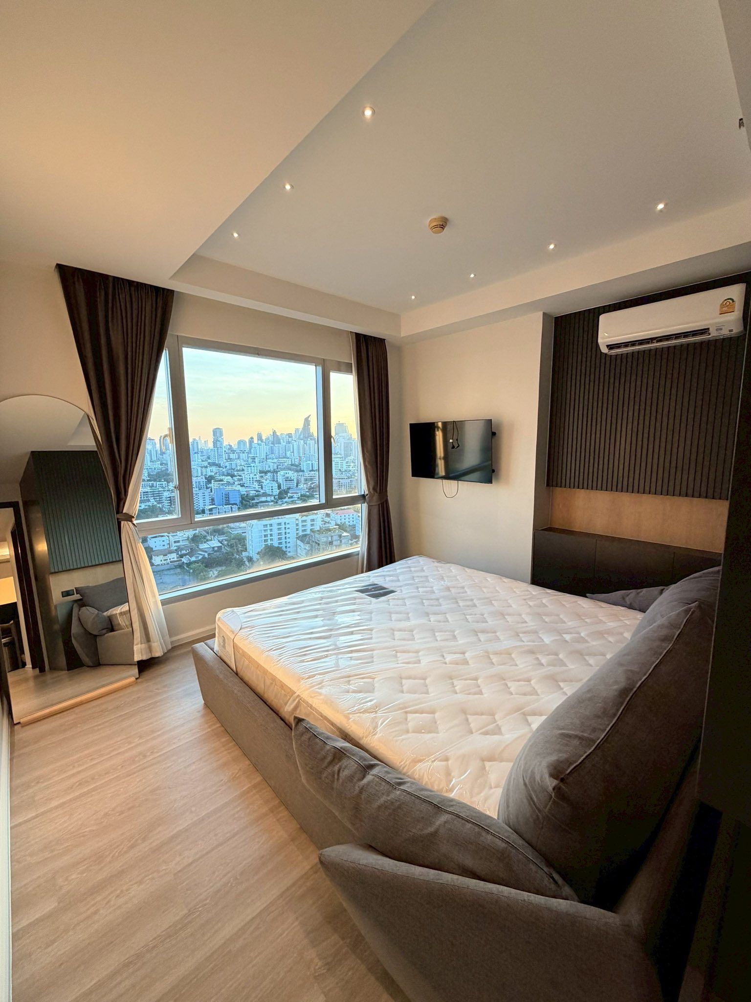 uploads/fd6bd717-700b-4a1c-8bbd-e097bbce9e68/ec001240-5faf-4d67-9c23-de6b3a143f06