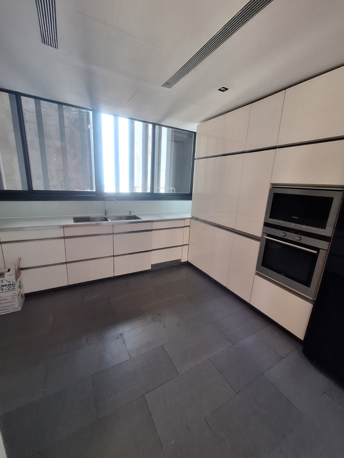 4 卧室 公寓 出售 在  - Image 11