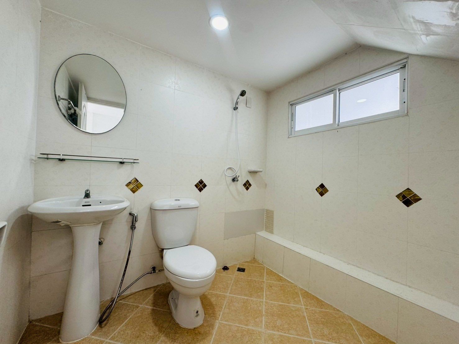 uploads/fd6bd717-700b-4a1c-8bbd-e097bbce9e68/ecc1d5dc-c664-4bf2-a25f-cb0c3688cc2c