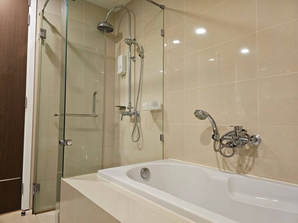 15 Sukhumvit Residences - Image 6