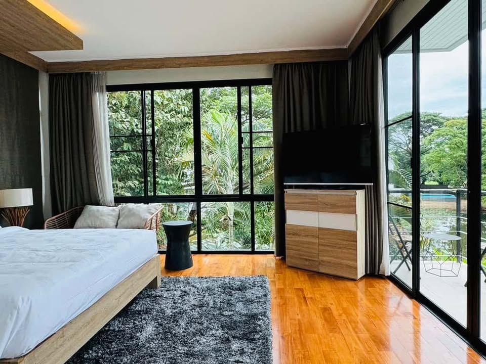 5 Bedroom House For Sale in Tha Wang Tan, Saraphi, Chiang Mai - Image 12