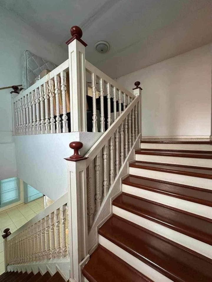 uploads/fd6bd717-700b-4a1c-8bbd-e097bbce9e68/f1200d68-0d02-4fc6-ae96-538b765478db