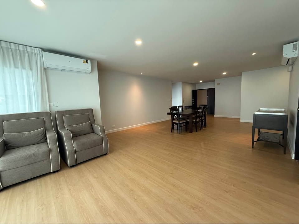 3 卧室 公寓 出租 在  - Image 2