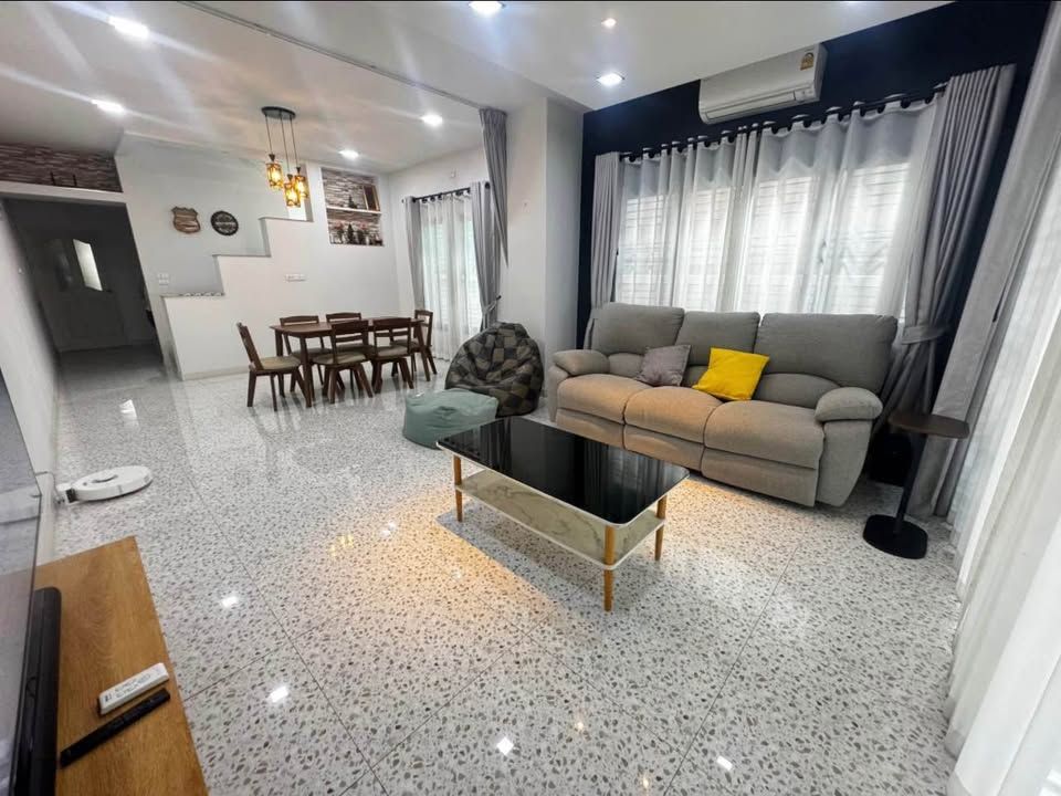 3 Bedroom Townhouse For Rent in San Phak Wan, Hang Dong, Chiang Mai - Image 6