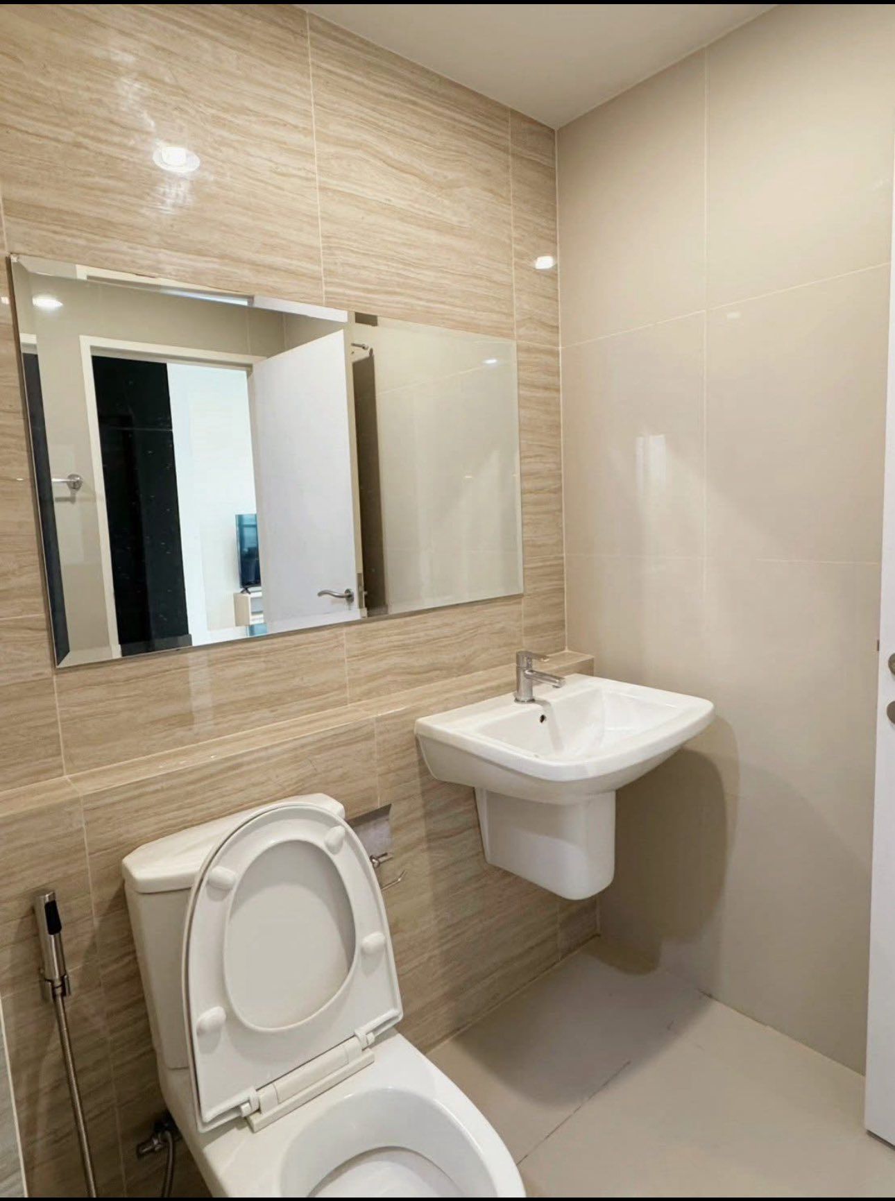 uploads/fd6bd717-700b-4a1c-8bbd-e097bbce9e68/f4bf5278-9af3-4994-9119-e6eac11fe2e3