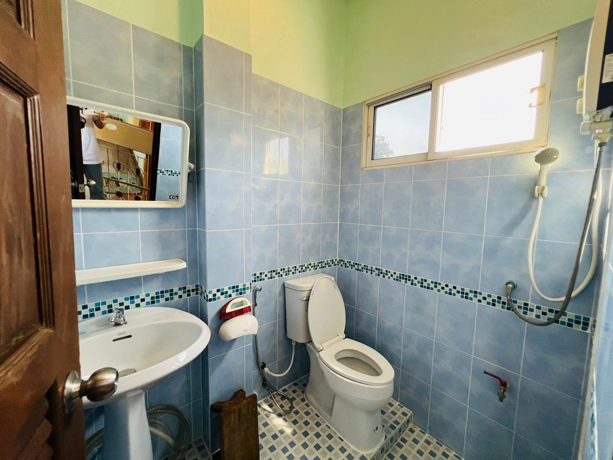 uploads/fd6bd717-700b-4a1c-8bbd-e097bbce9e68/f6f0092a-74eb-4bab-ad26-e1d9917a38f3