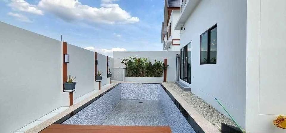 uploads/fd6bd717-700b-4a1c-8bbd-e097bbce9e68/f892561f-0c6f-4516-8265-e2f56e64f38c