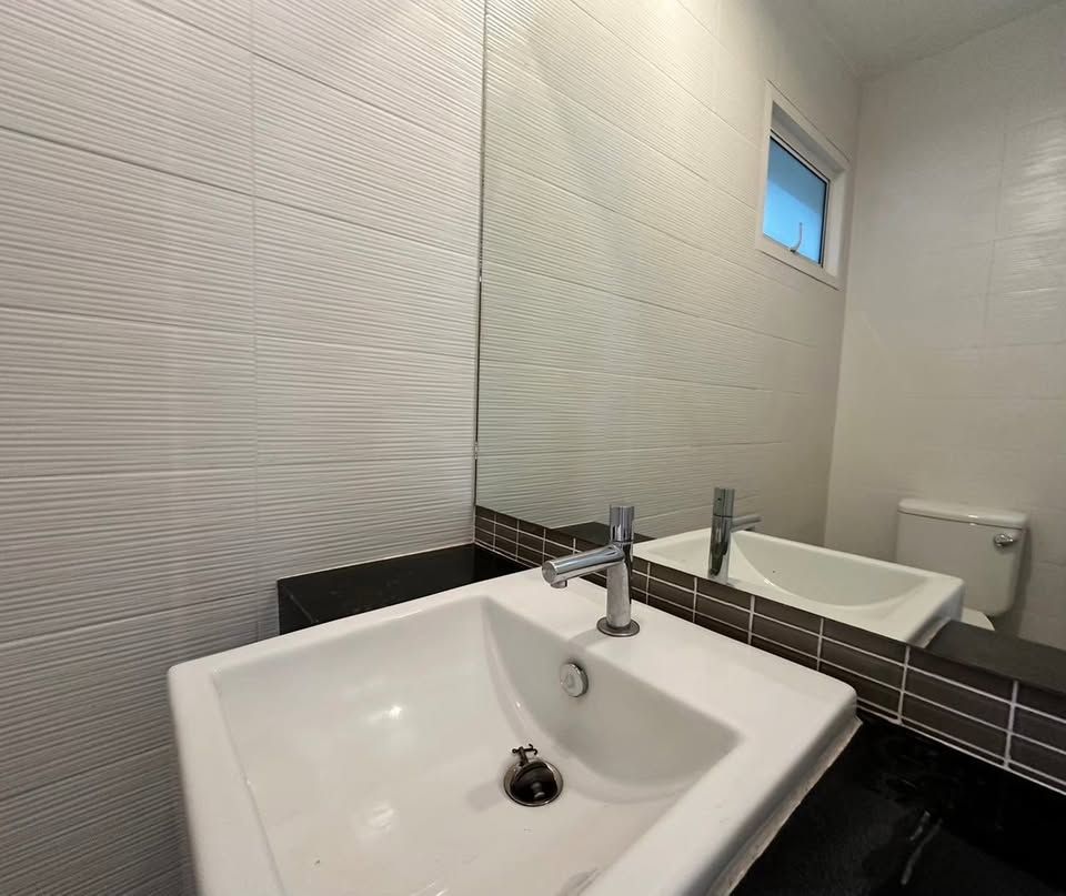 3 卧室 联排别墅 出租 在  - Image 12