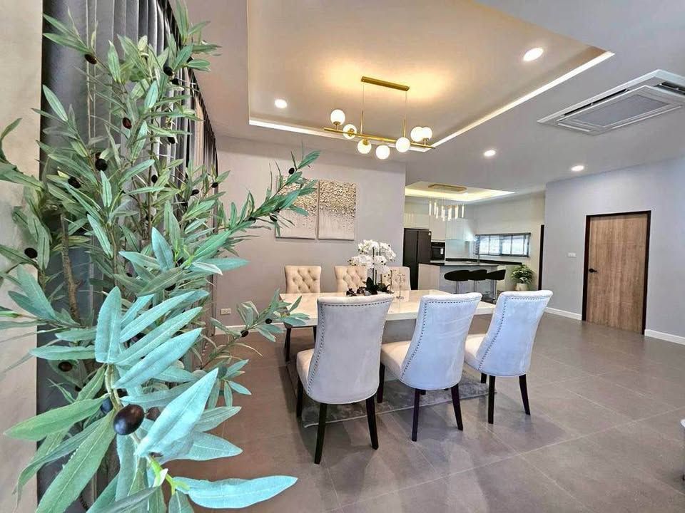 4 卧室 独立房屋 出租 在  - Image 5