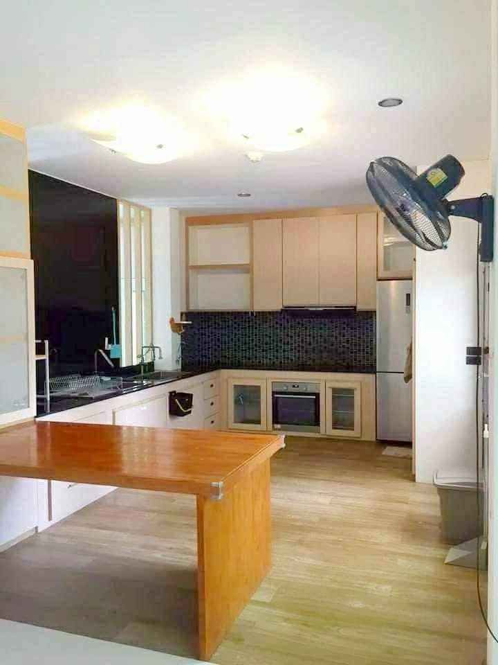 5 卧室 独立房屋 出租 在  - Image 16