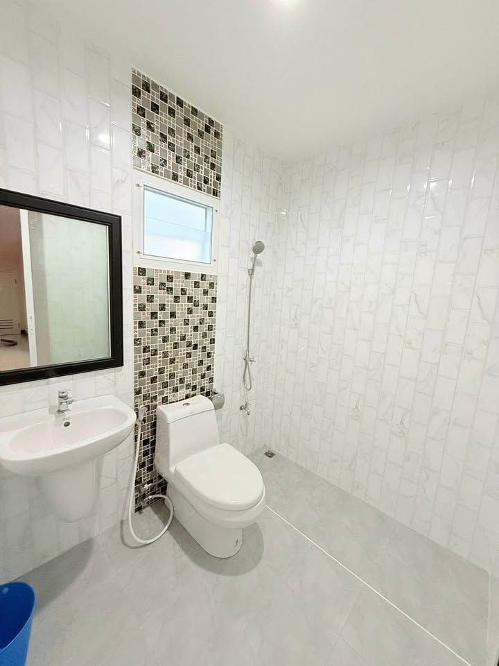 4 Bedroom House For Rent in San Na Meng, San Sai, Chiang Mai - Image 12